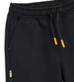 Bermuda in interlock