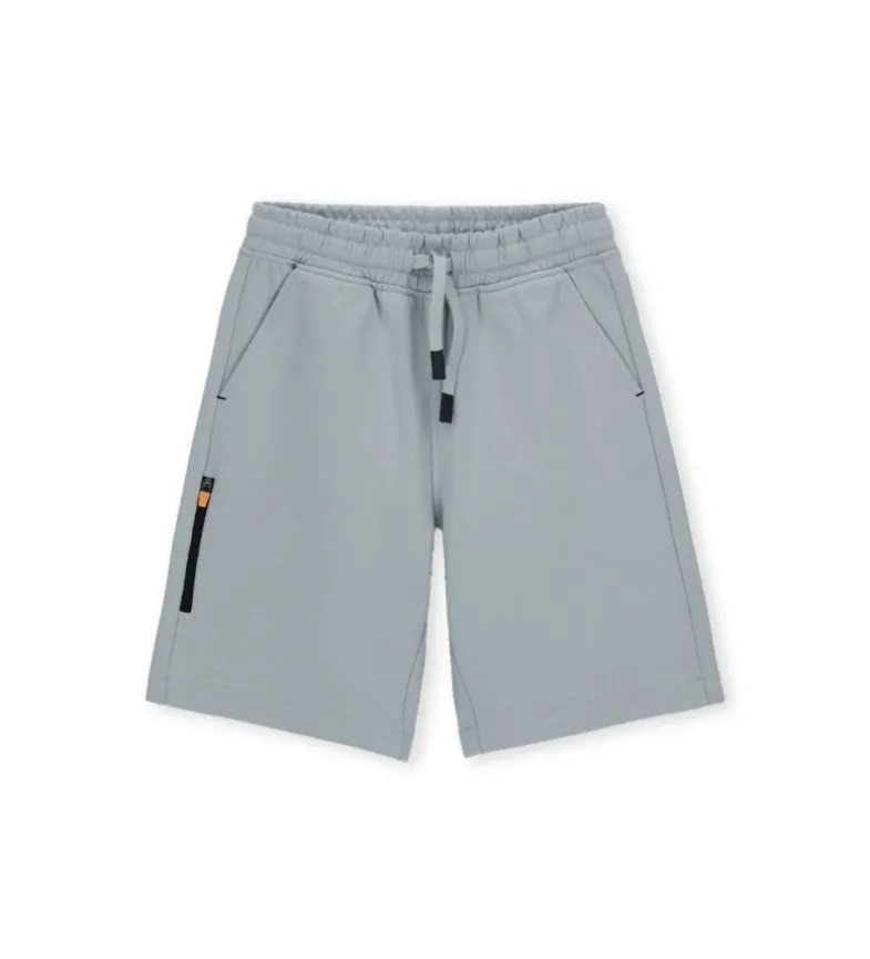 Bermuda in interlock